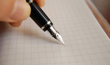 Vulpen op ruitjespapier